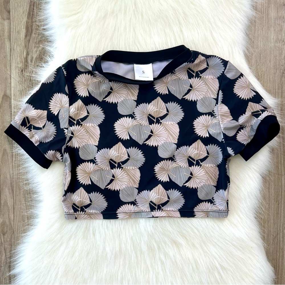 Of One Sea tropical leaf swim crop top size small